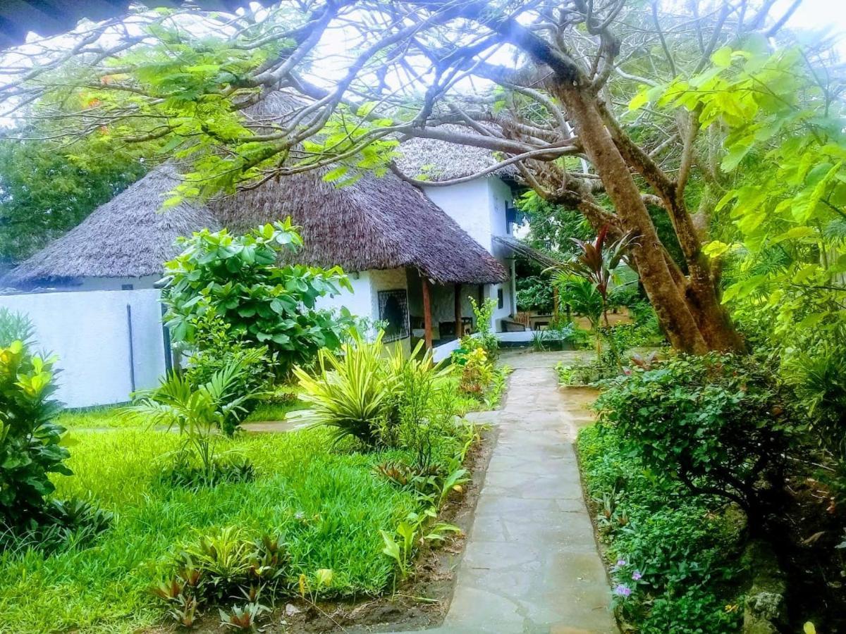 Diani Banda Cottages Diani Beach Εξωτερικό φωτογραφία